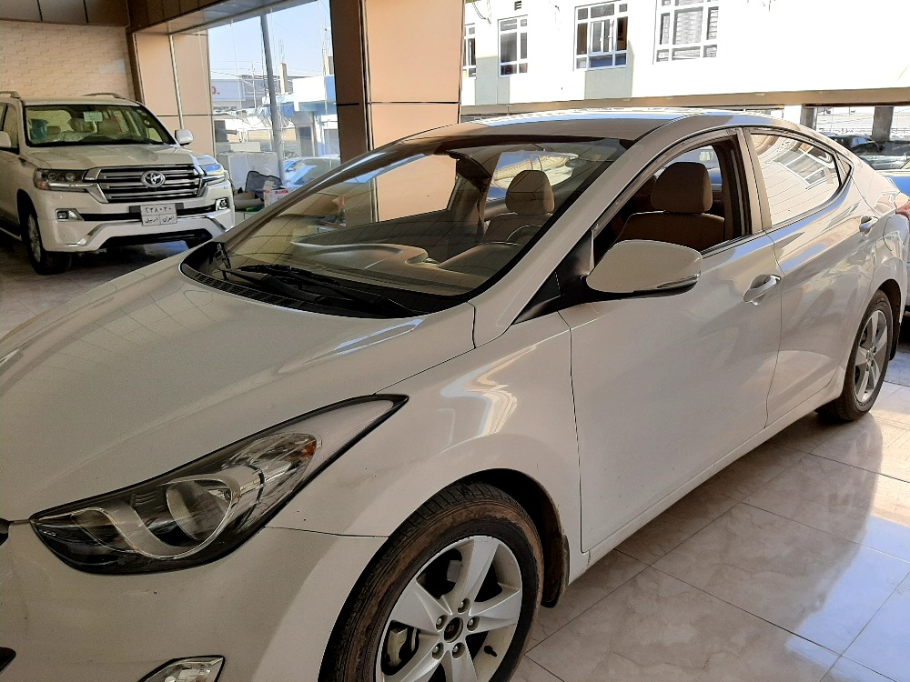 هیوندای ئەلەنترا